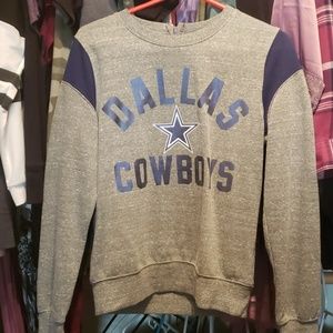 Dallas Cowboys sweatshirt
